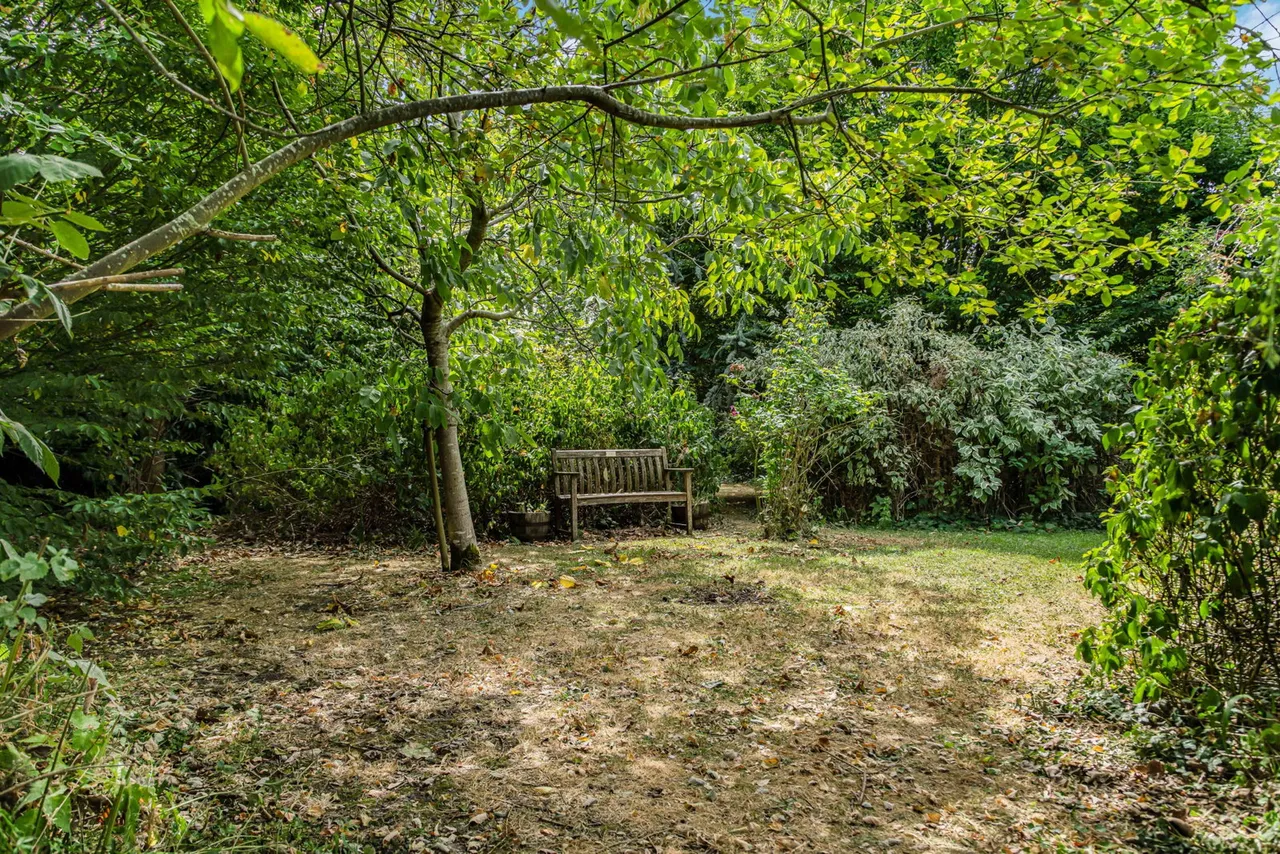 Shabbington, HP18, photo 16