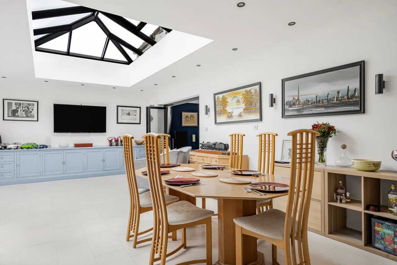 Shabbington, HP18, photo 6