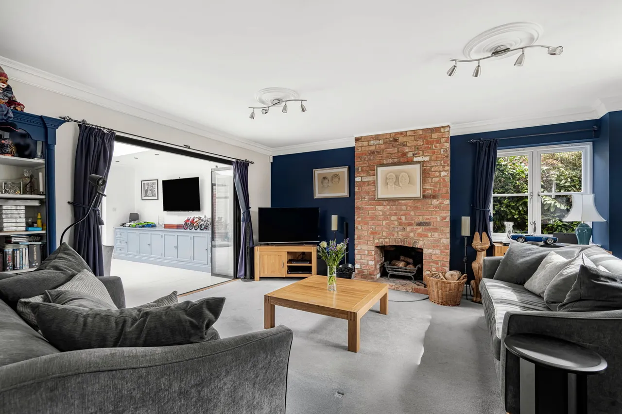 Shabbington, HP18, photo 7