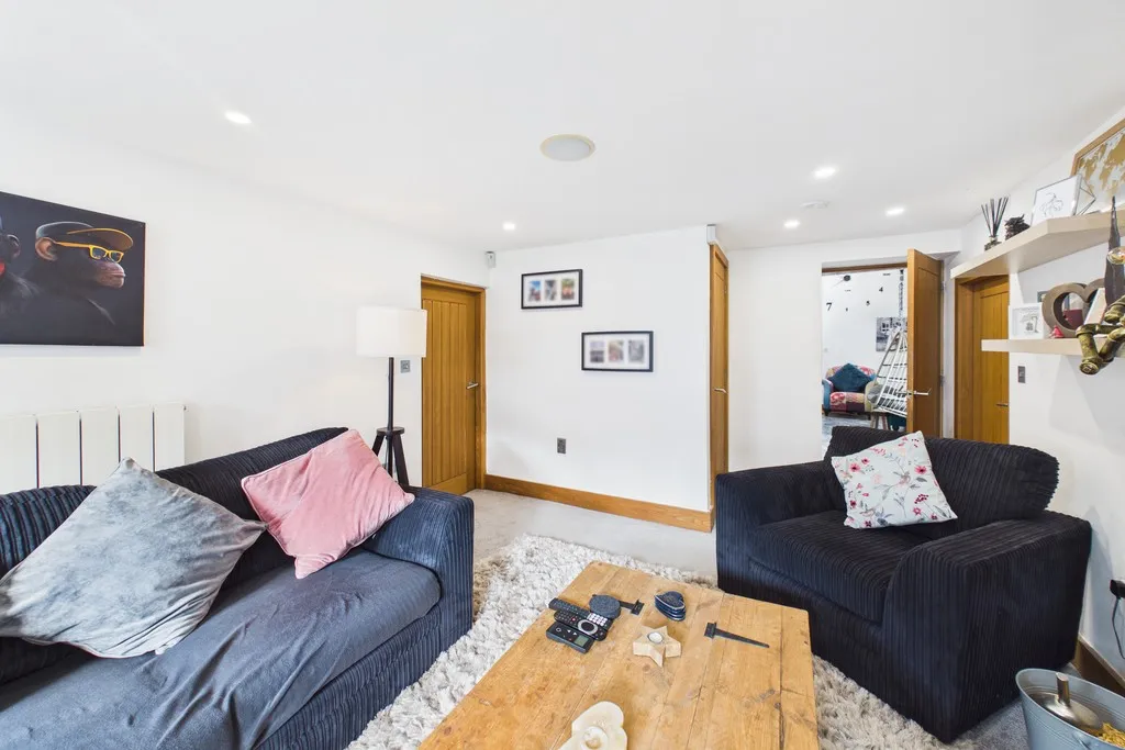 Duke Street, Holme, LA6, photo 11