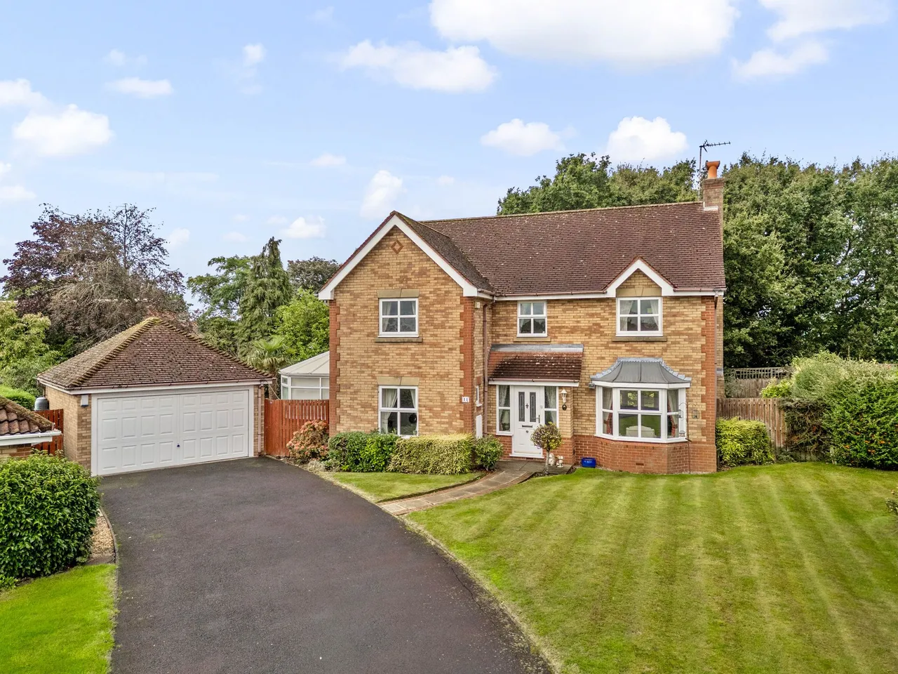 4 bed house for sale — Stonehill Close, Appleton, Warrington, Warrington, WA4 5QD