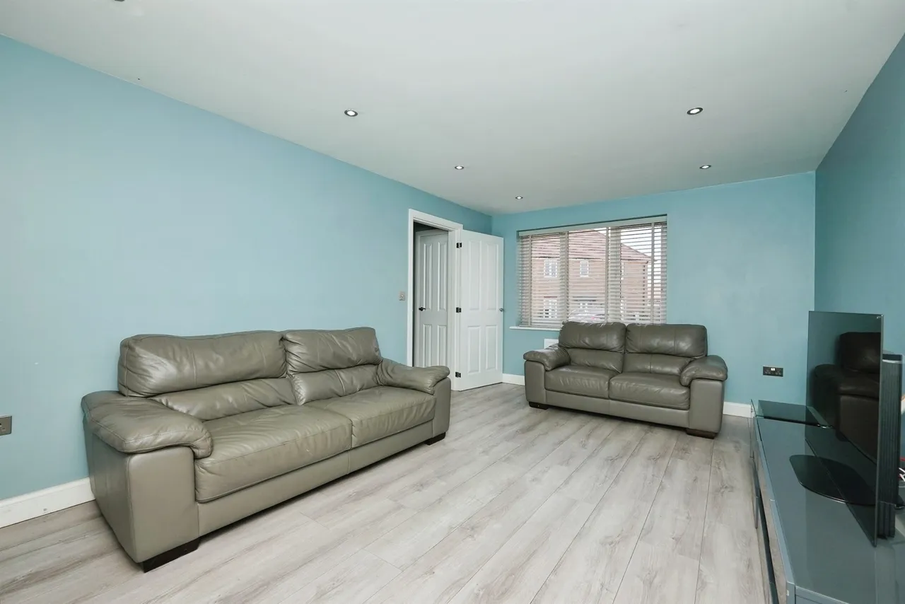 Rhondda Vale, Aylesham, CT3, photo 3