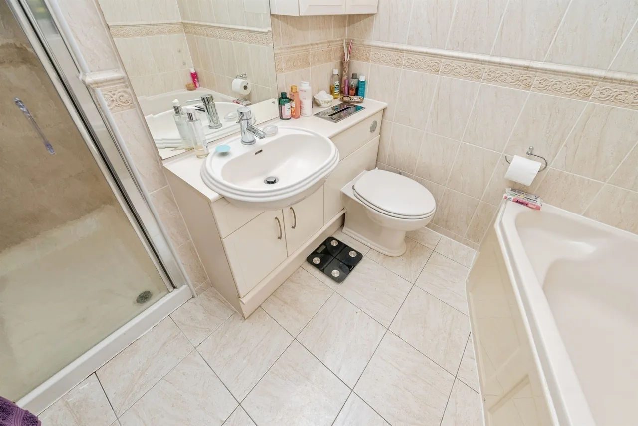 Inett Way, Droitwich, WR9, photo 13