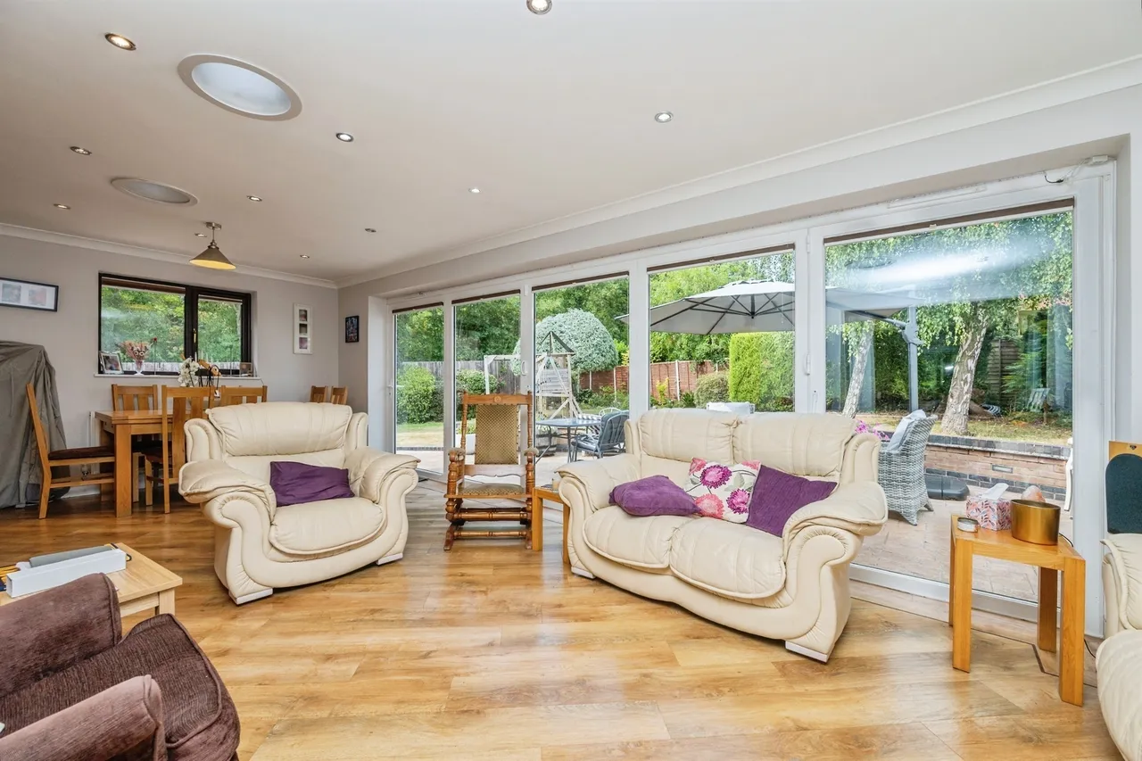 Inett Way, Droitwich, WR9, photo 8