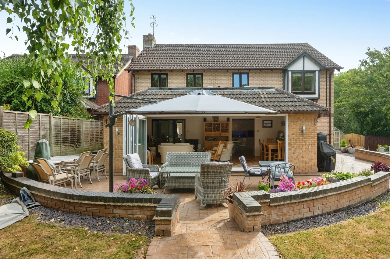 Inett Way, Droitwich, WR9, photo 2