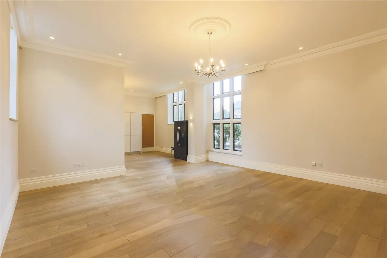 Courtyard House, The Ridgeway, photo 8