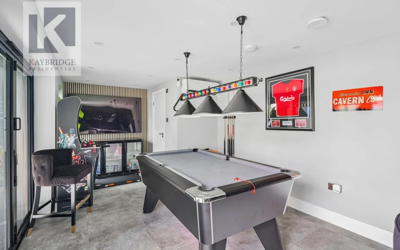 Bradstock Road, Epsom, KT17, photo 17