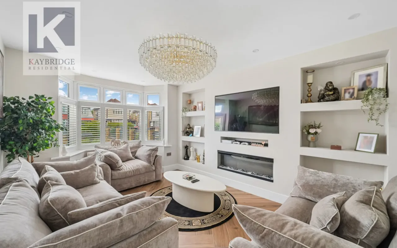 Bradstock Road, Epsom, KT17, photo 2