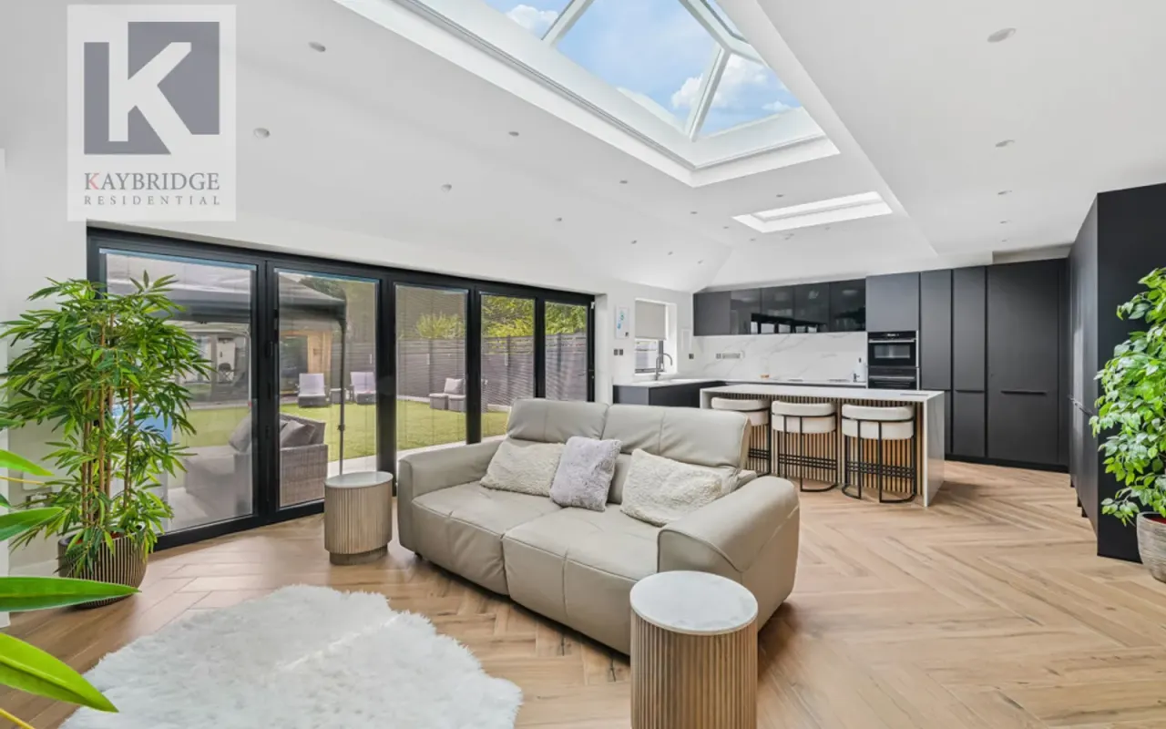 Bradstock Road, Epsom, KT17, photo 5