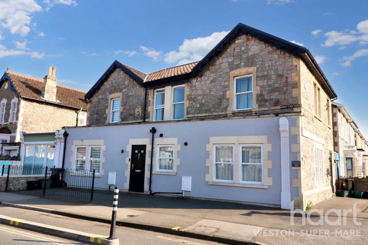 3 bed house for sale, Baker Street, Weston-Super-Mare, BS23