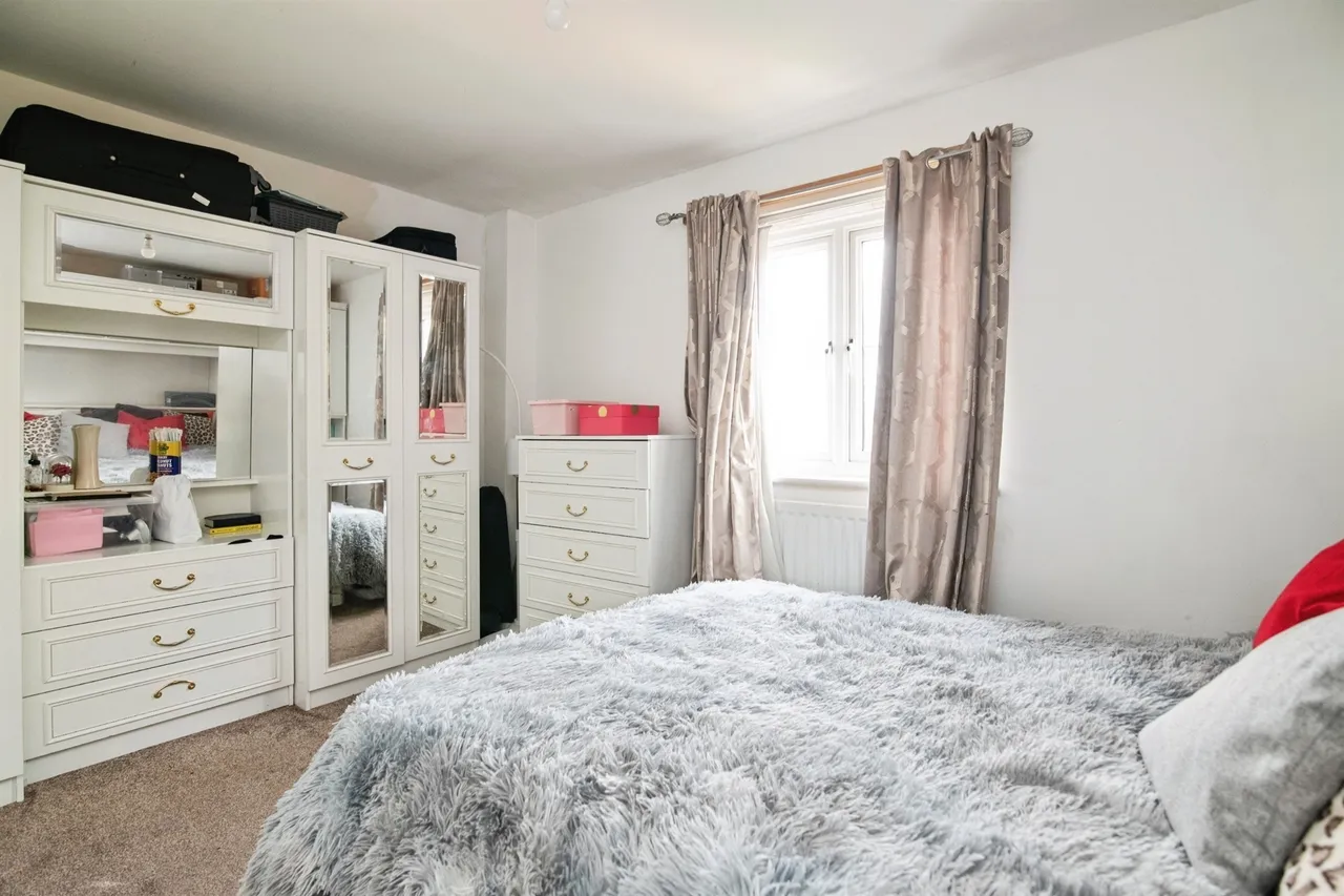 Bague Walk, Brierley Hill, DY5, photo 18