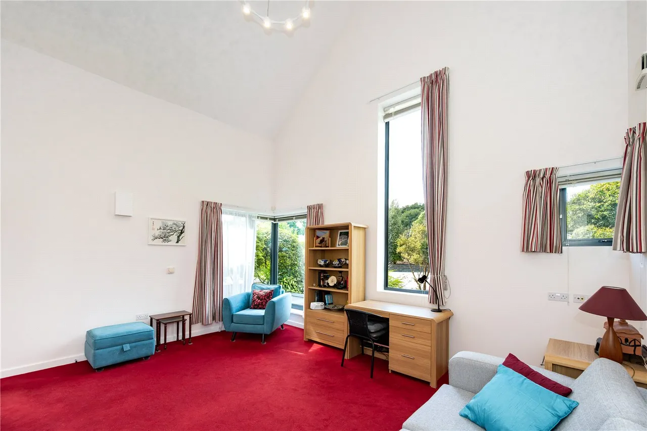 Montagu Road, Highcliffe, Christchurch, Dorset, BH23, photo 10