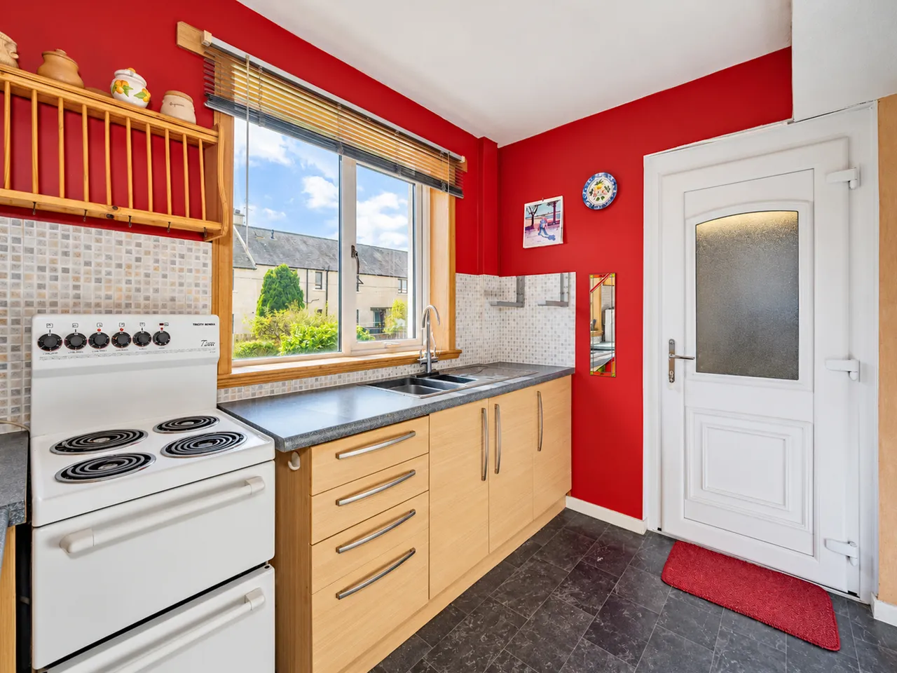 Glenesk Avenue, Arbroath, DD11, photo 8