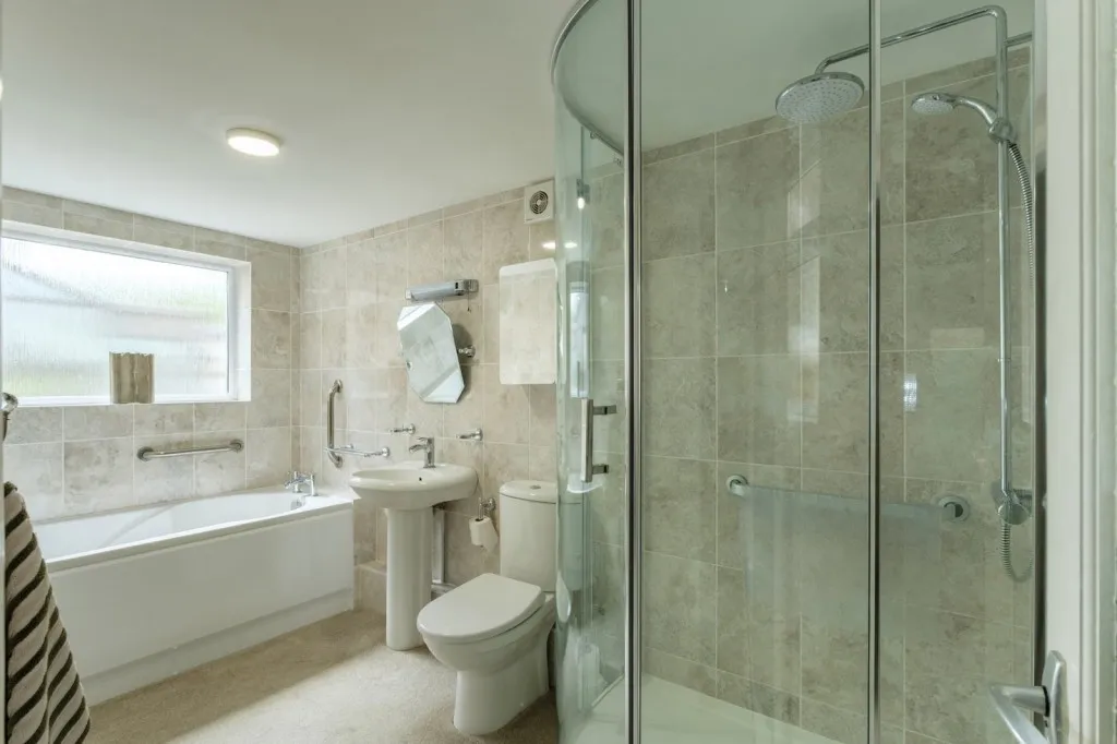 Castledine Street, Loughborough, LE11, photo 19