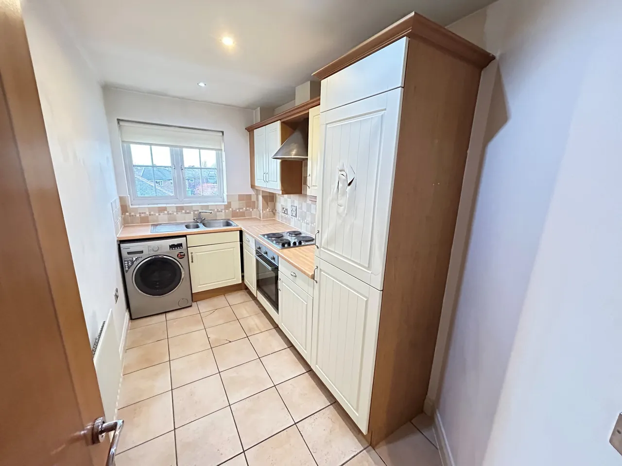 Bamber Bridge, Preston, PR5 6SU, photo 13