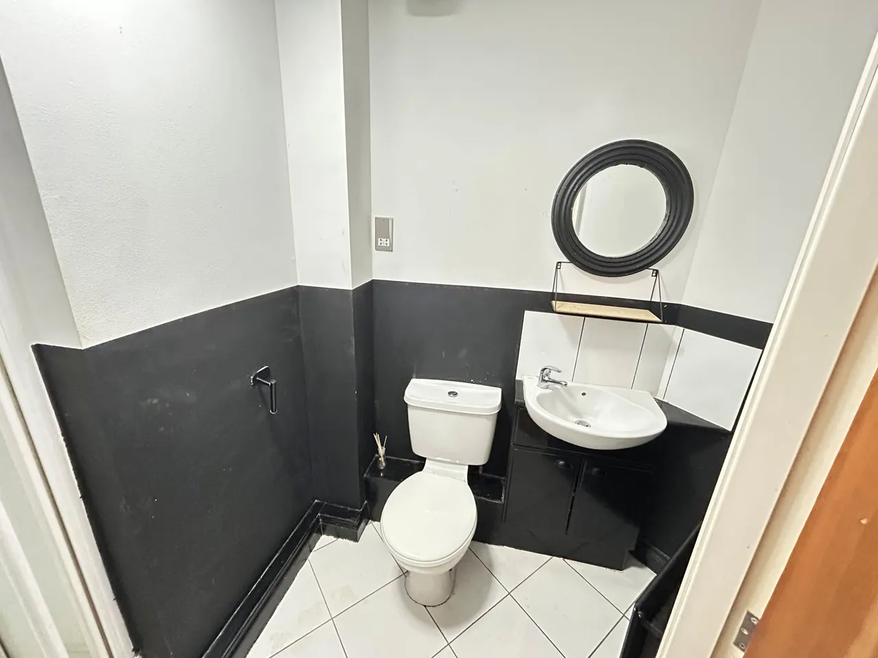 Bamber Bridge, Preston, PR5 6SU, photo 11