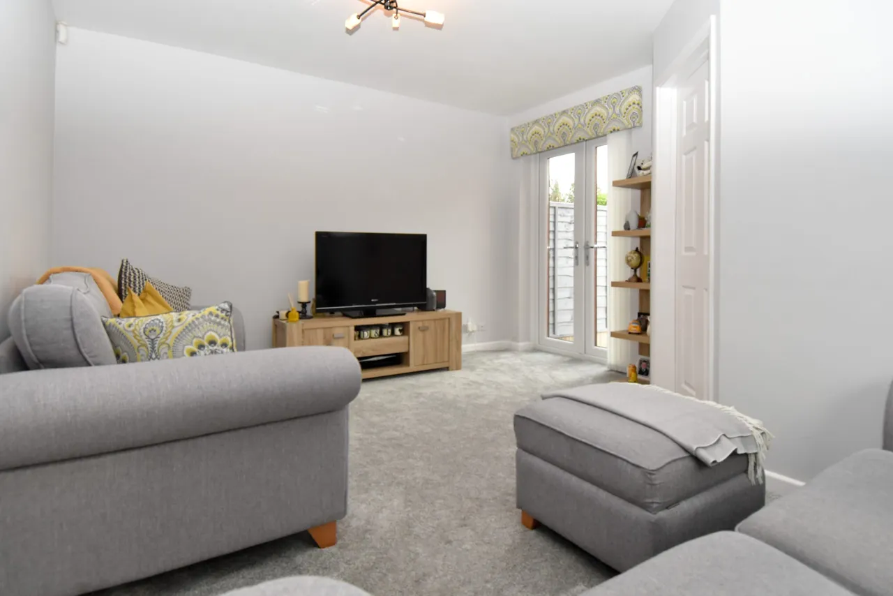 Walkwood Road, Walkwood, Redditch, B97 5NU, photo 4