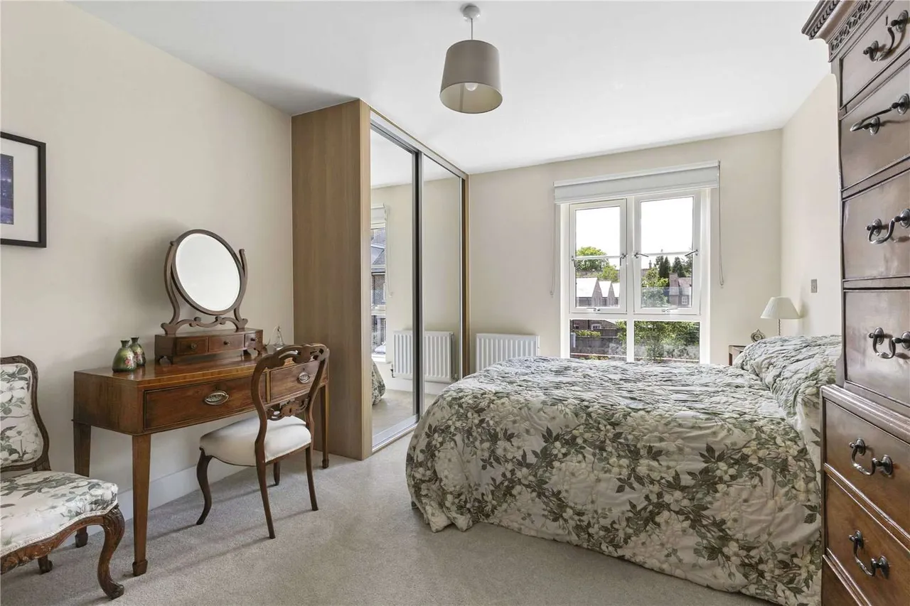 Portland Crescent, Marlow, SL7, photo 9