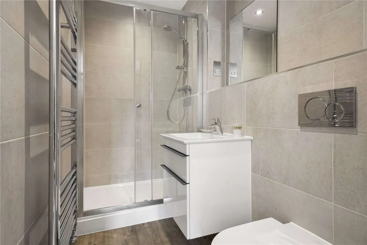 Portland Crescent, Marlow, SL7, photo 11