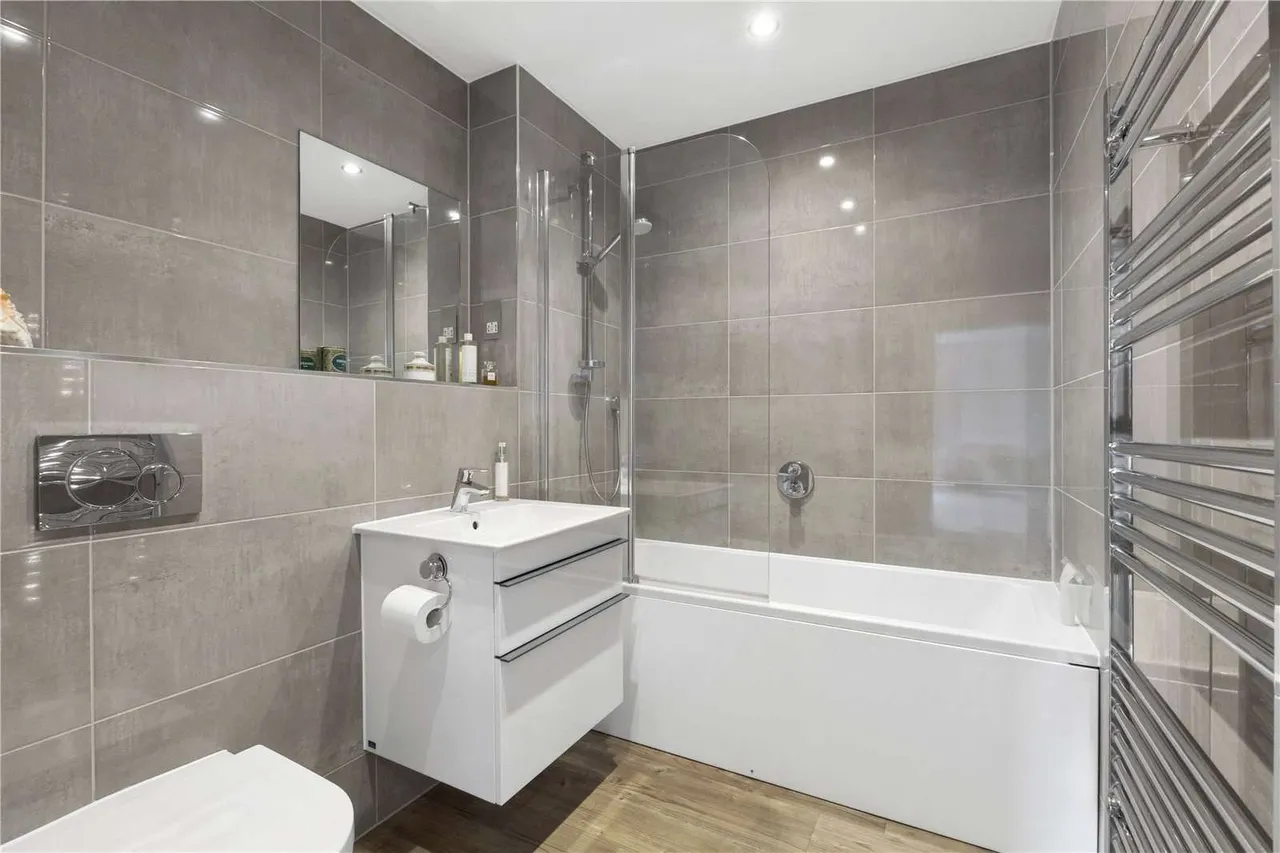 Portland Crescent, Marlow, SL7, photo 13