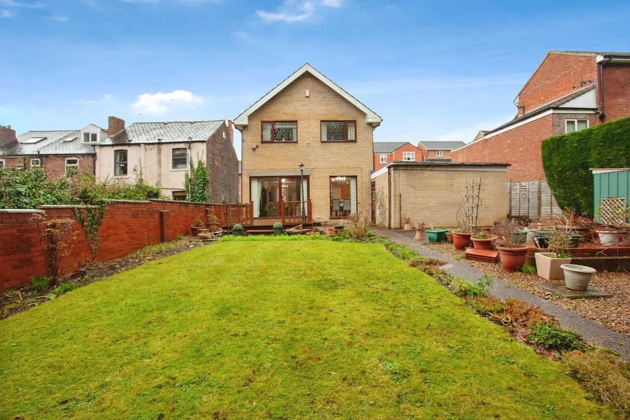 Woodbury Road, Sheffield, S9, photo 17