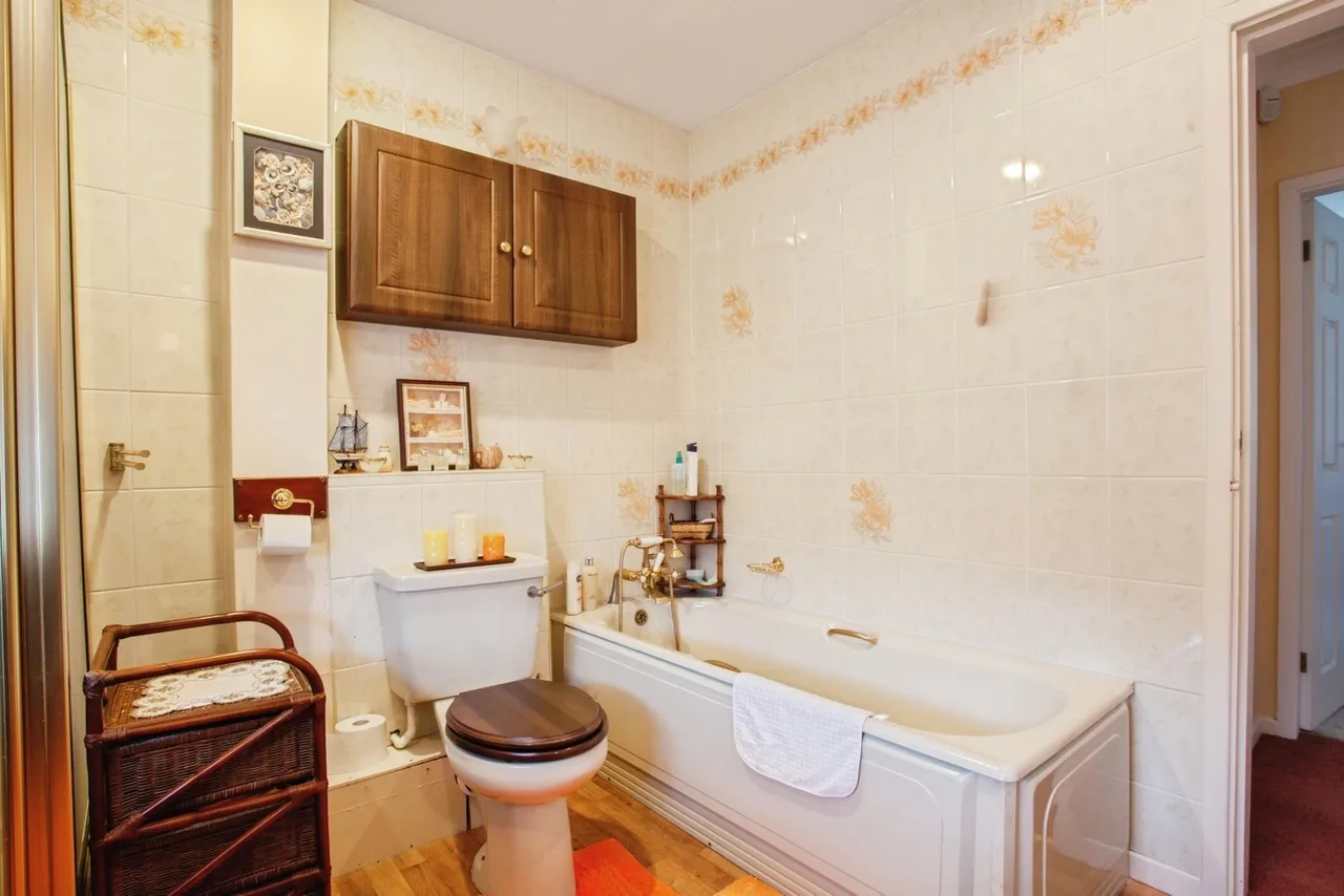 Woodbury Road, Sheffield, S9, photo 15