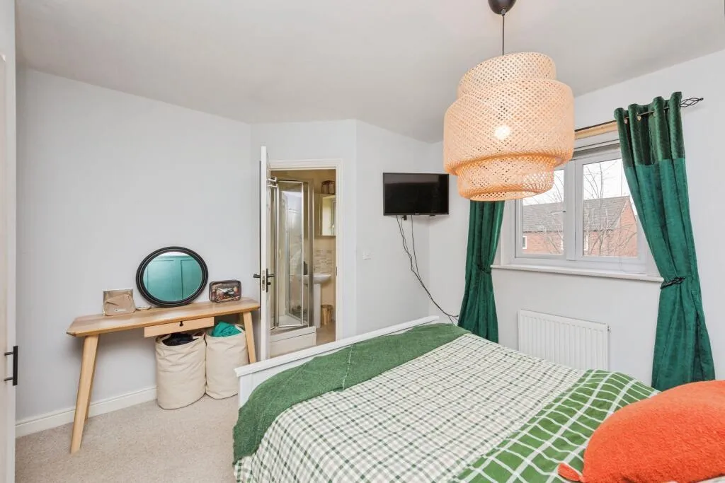 Pewter Court, Wilnecote, B77, photo 15