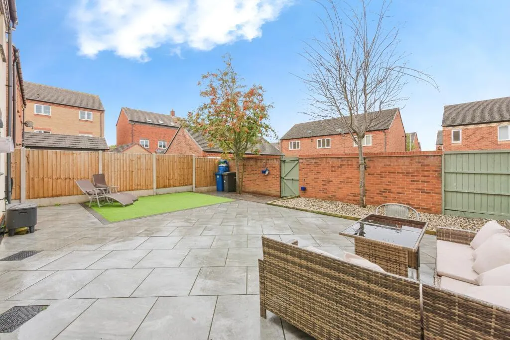 Pewter Court, Wilnecote, B77, photo 2