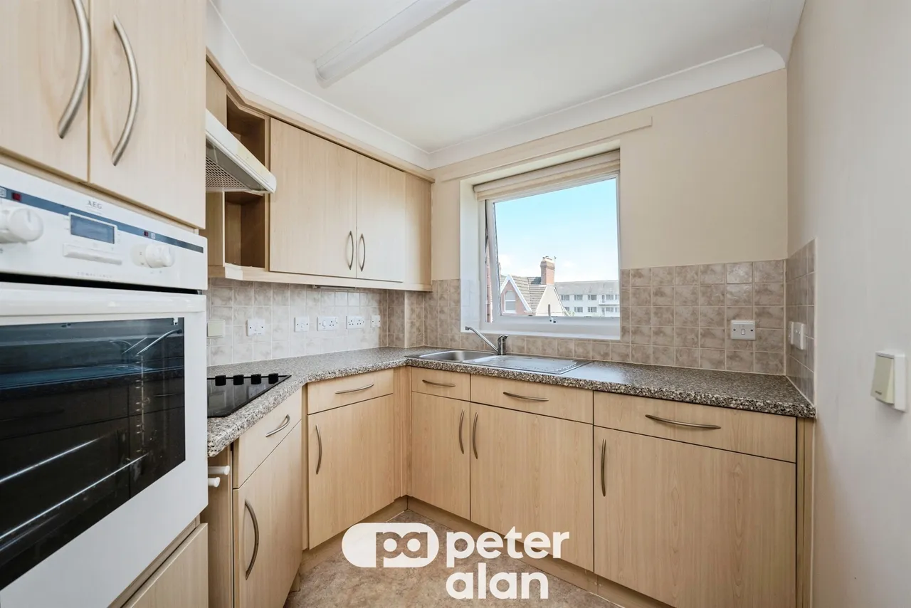 Sketty Road, Swansea, SA2, photo 4