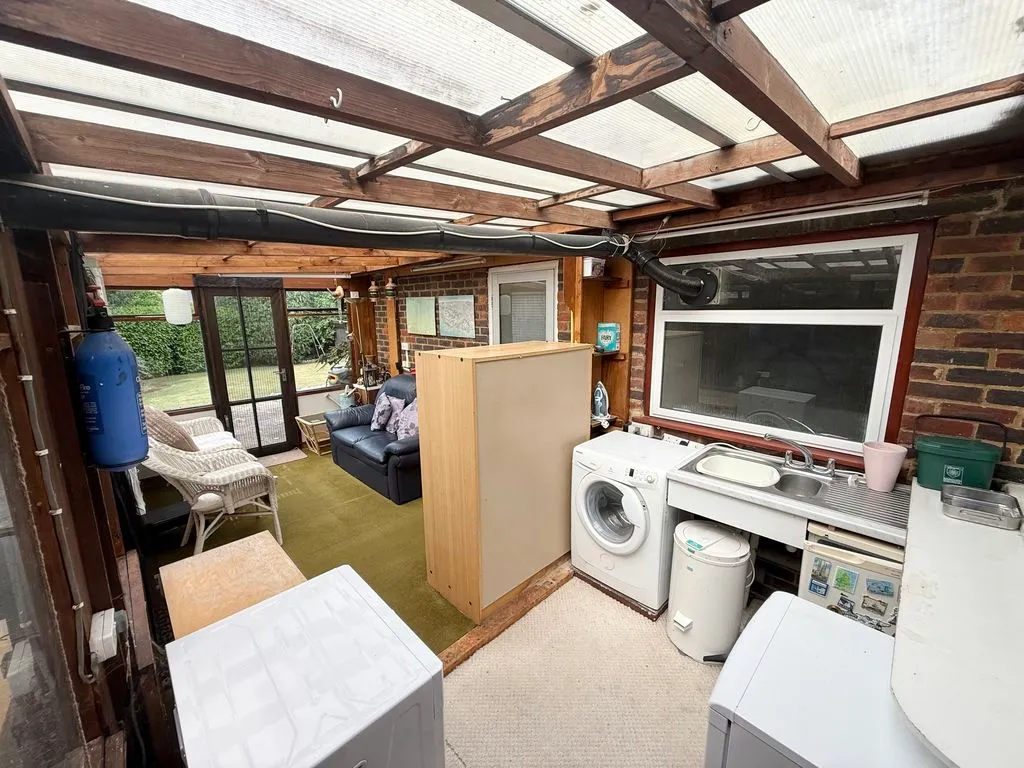 Crossfell Road, Leverstock Green HP3 8RF, photo 16