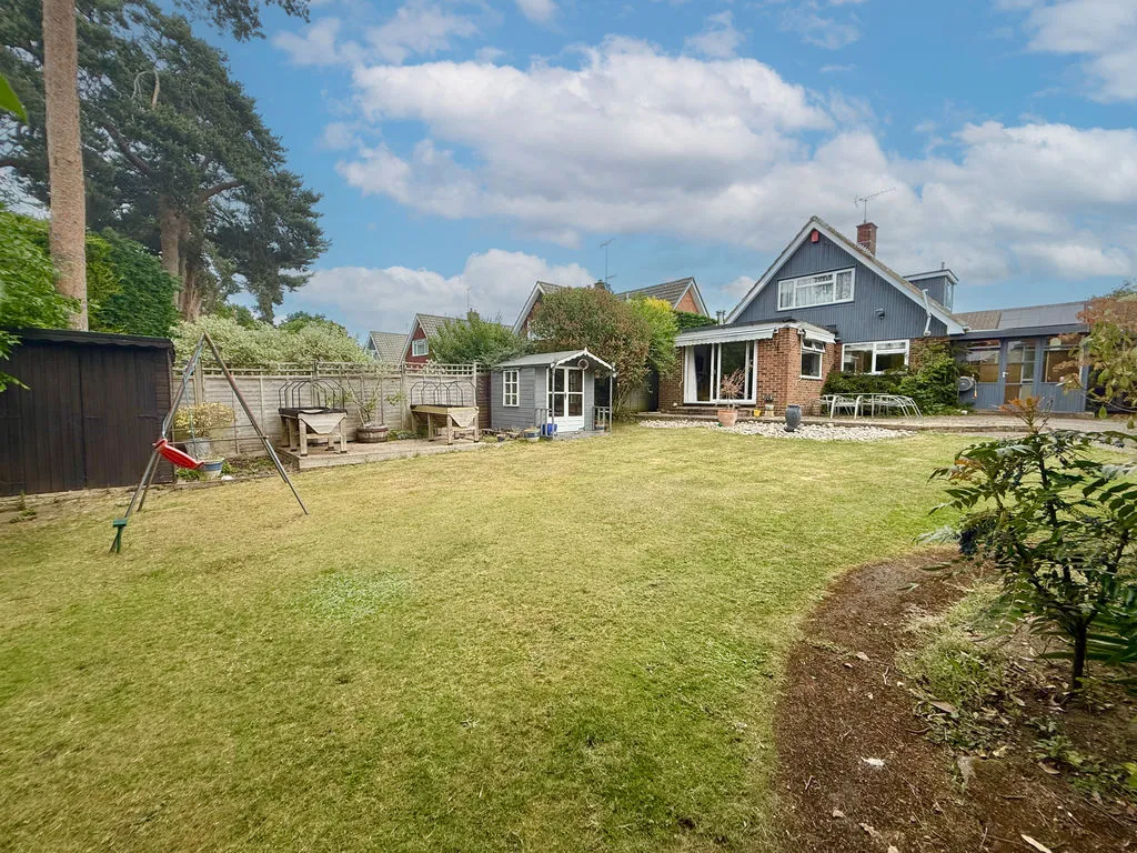 Crossfell Road, Leverstock Green HP3 8RF, photo 25
