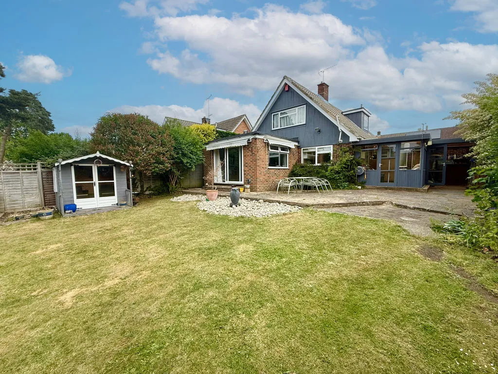 Crossfell Road, Leverstock Green HP3 8RF, photo 2
