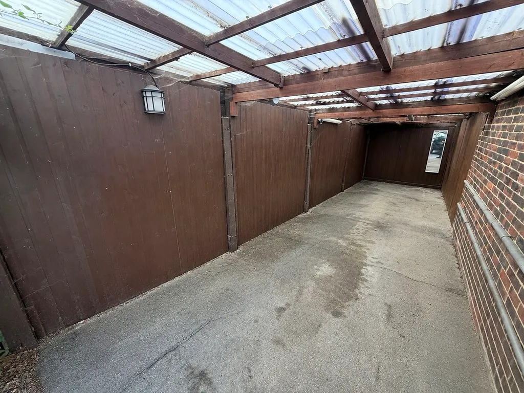 Crossfell Road, Leverstock Green HP3 8RF, photo 19