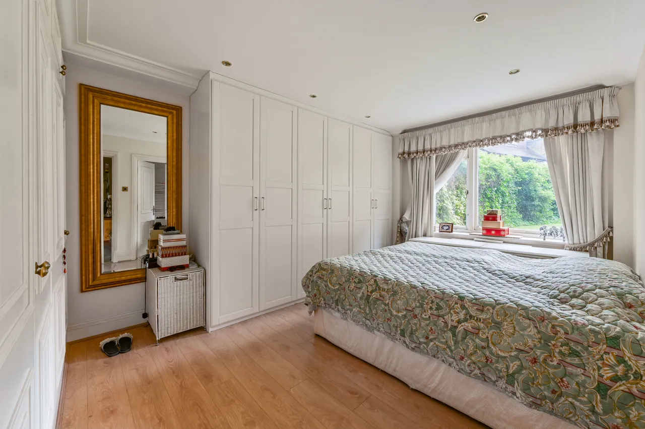 Flat 1 Bentinck Close, 76-82 Prince Albert Road, London, photo 4