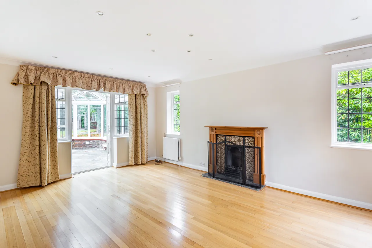 Granville Close, St George's Hill, Weybridge, KT13, photo 5