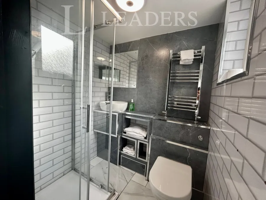 Links Road, Oldbury, B68, photo 5