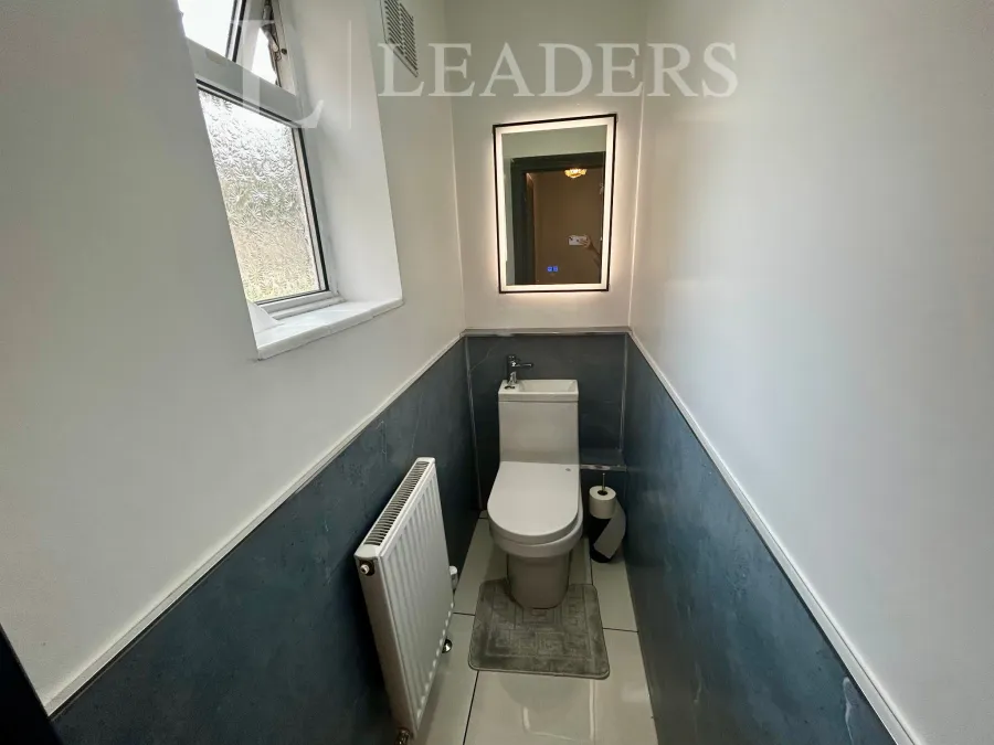 Links Road, Oldbury, B68, photo 10