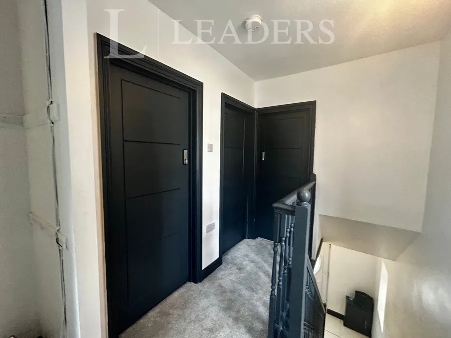 Links Road, Oldbury, B68, photo 13