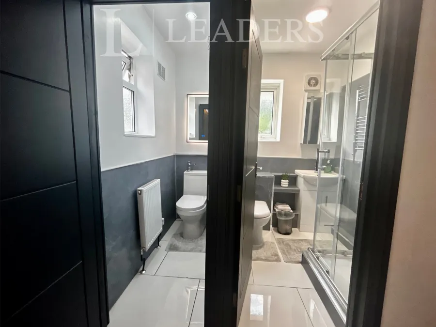 Links Road, Oldbury, B68, photo 8
