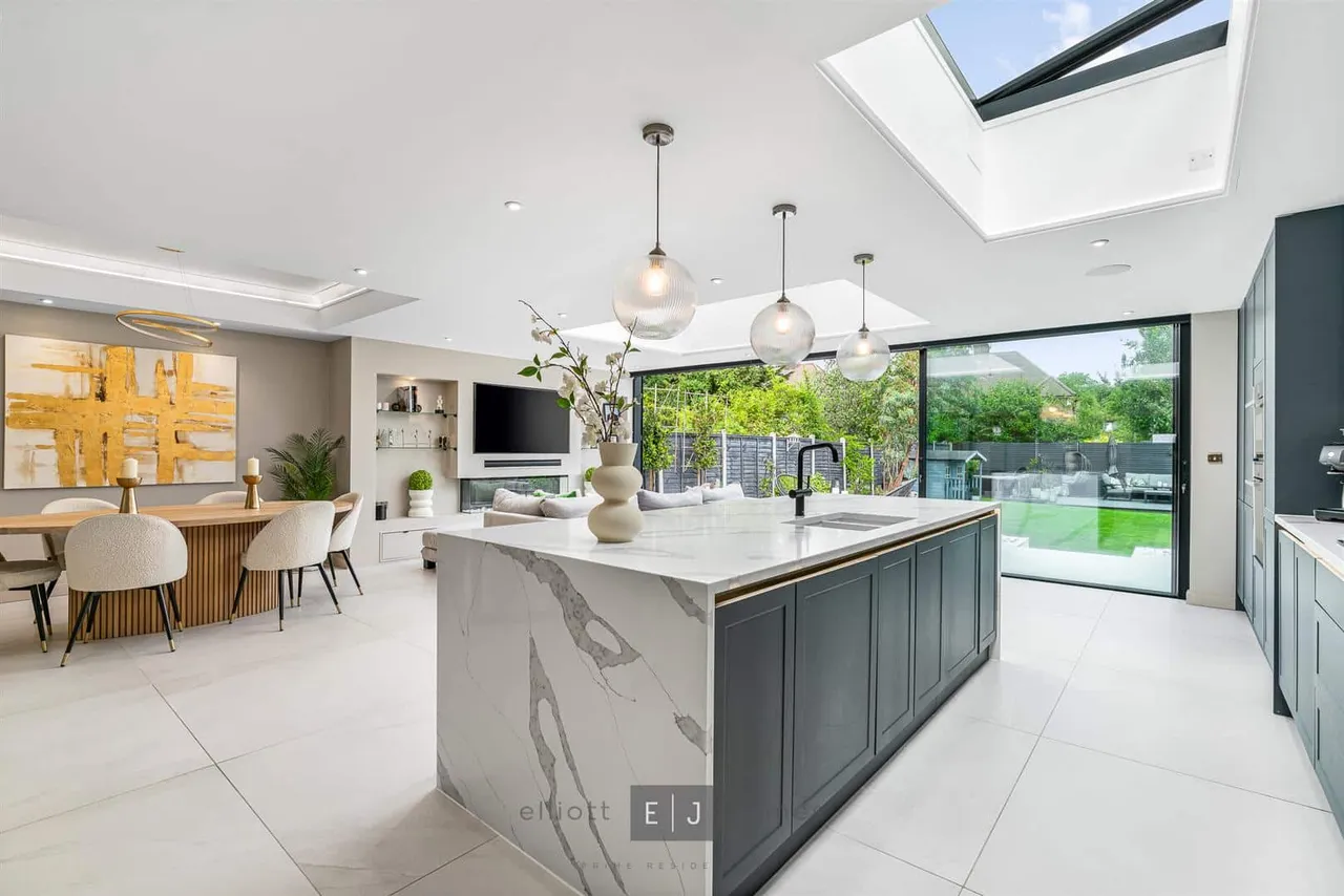 Millsmead Way, Loughton, photo 5