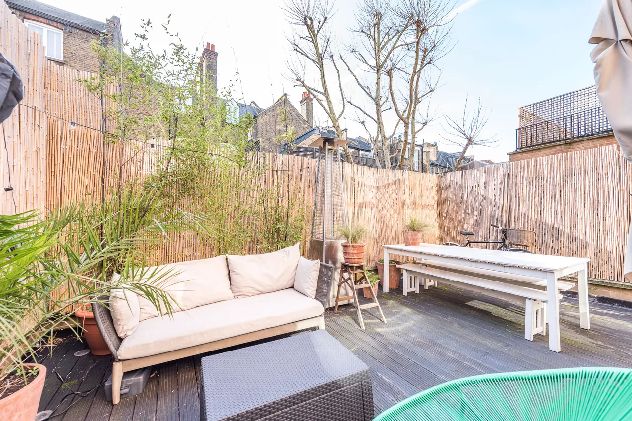 6 Thackeray House, 1-3 Culford Gardens, London, photo 6