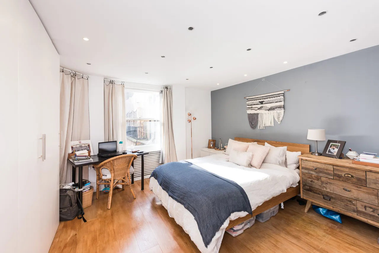 6 Thackeray House, 1-3 Culford Gardens, London, photo 4