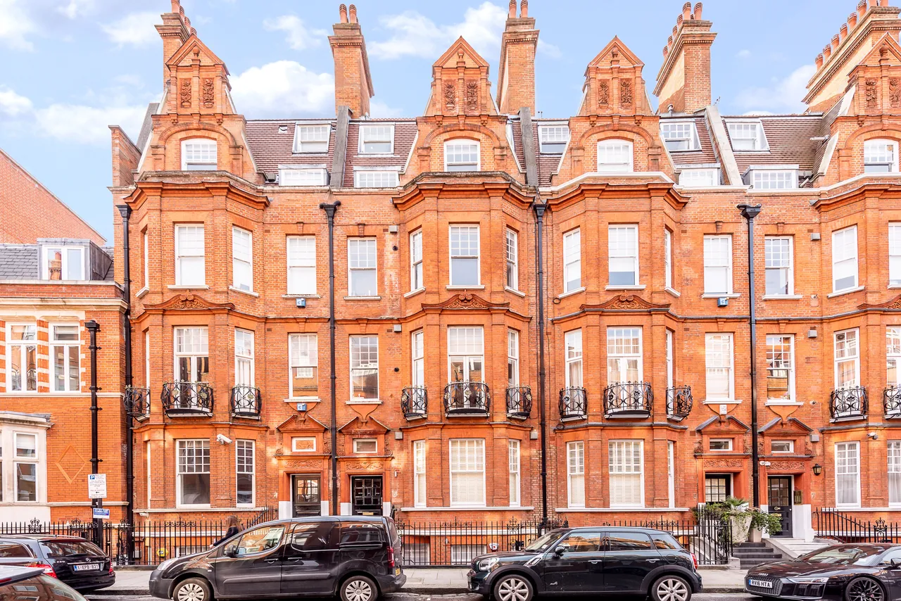 2 bed flat to rent — 6 Thackeray House, 1-3 Culford Gardens, London