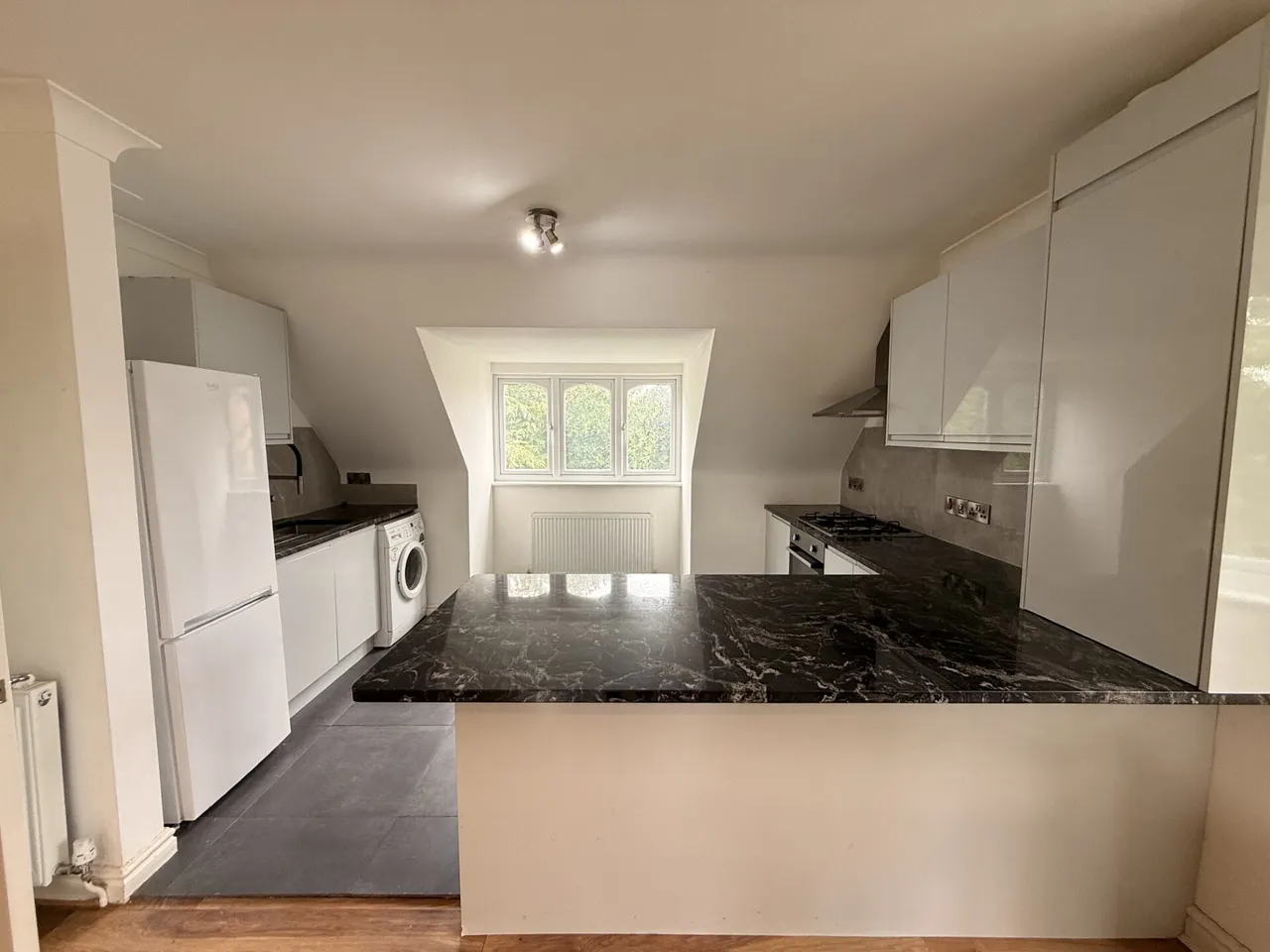 Hagden Lane, Watford, WD18, photo 8