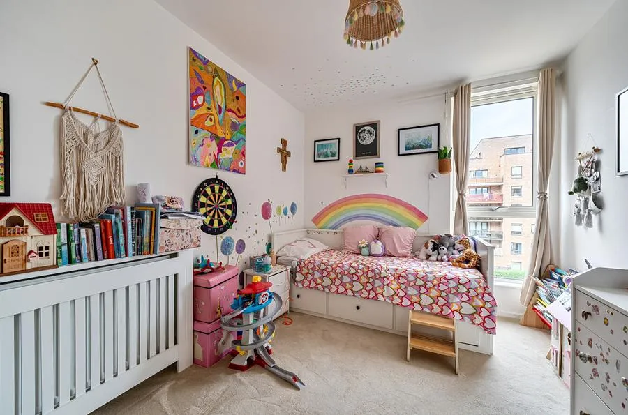 Troubridge Square, London, E17, photo 14