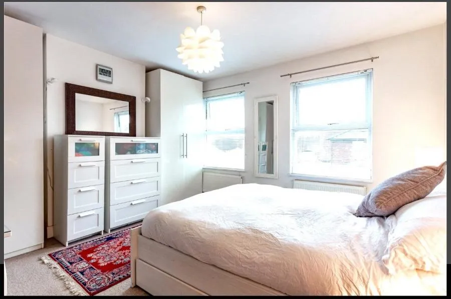 St. Leonards Road, Windsor, SL4, photo 9