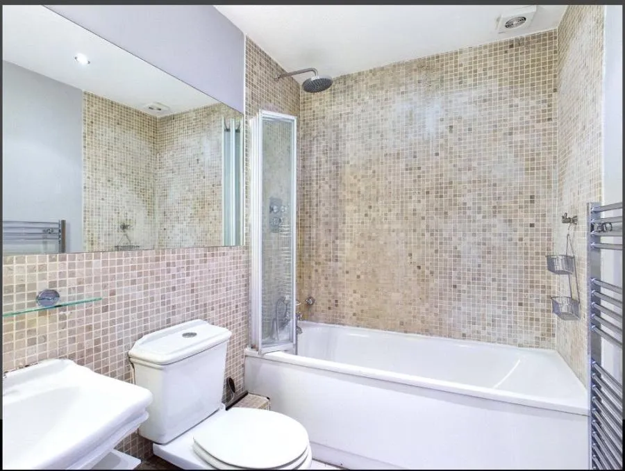 St. Leonards Road, Windsor, SL4, photo 12