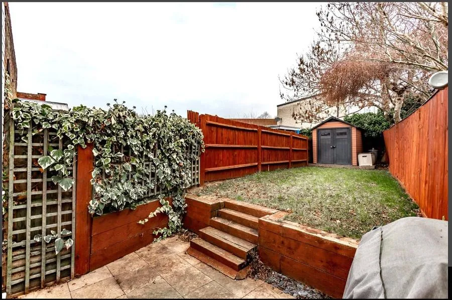 St. Leonards Road, Windsor, SL4, photo 13