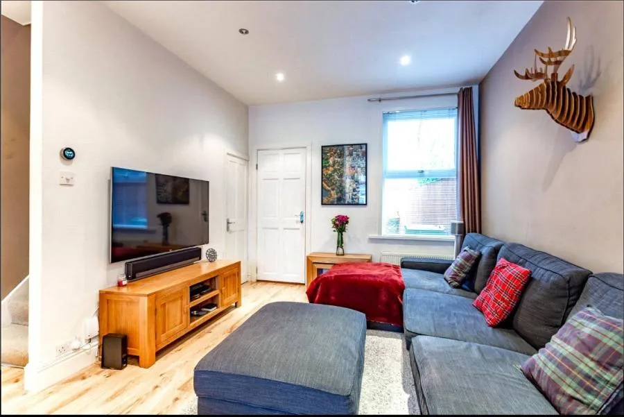 St. Leonards Road, Windsor, SL4, photo 5