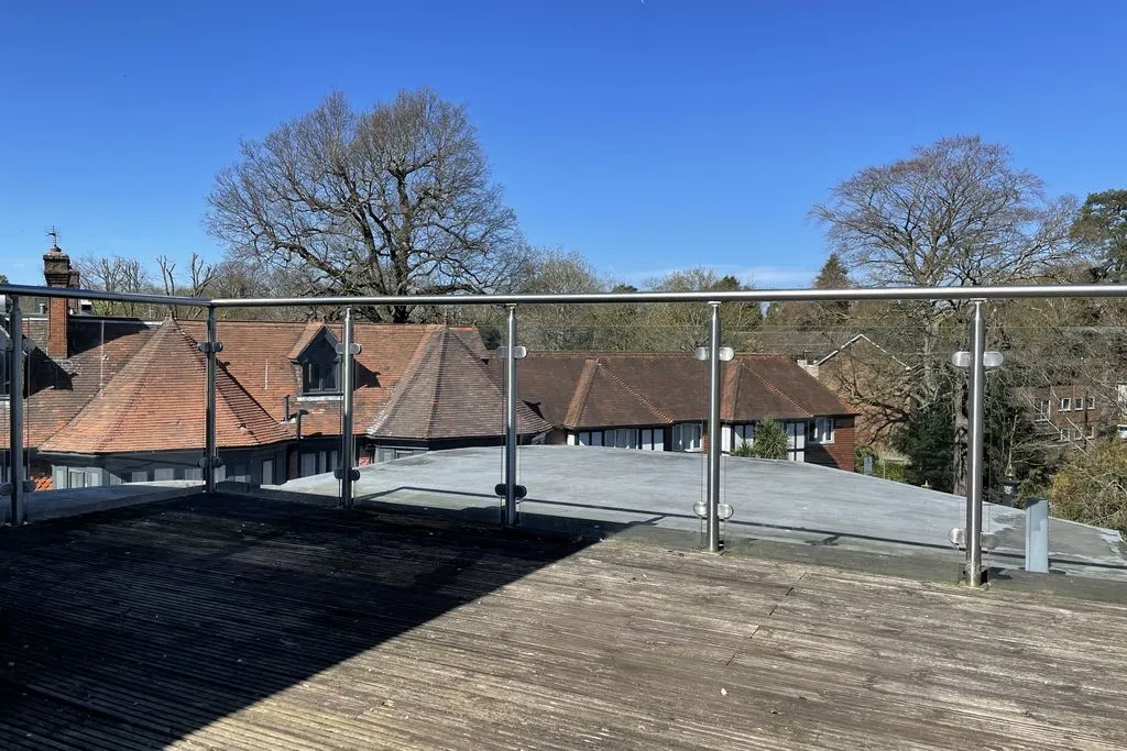 Ashley Park Road, Walton-On-Thames KT12 1JP, photo 6